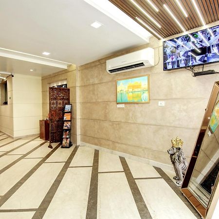 Hotel Neu Villa - Near Connaught Place & New Delhi Railway Station Ню Делхи Екстериор снимка