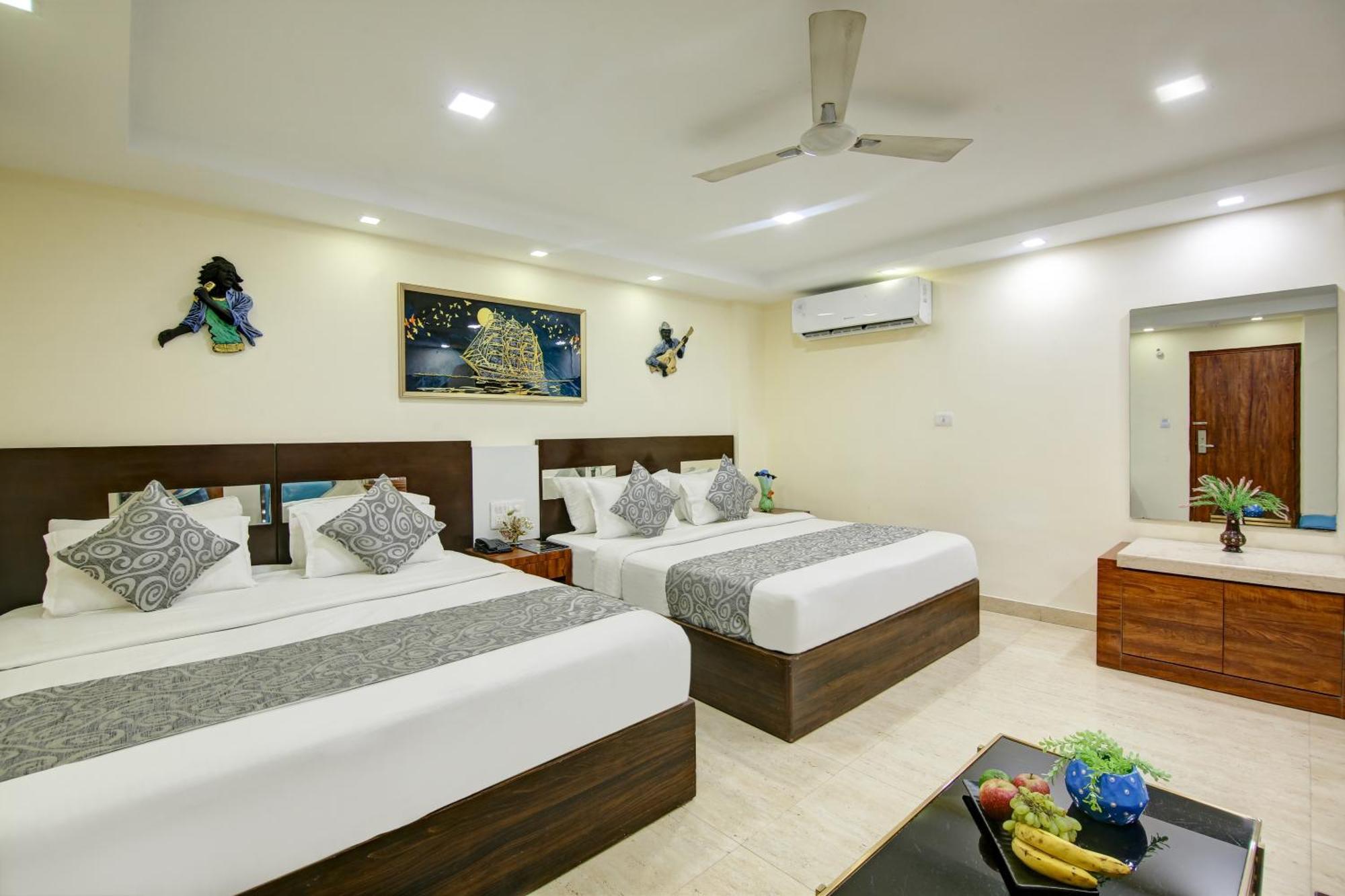 Hotel Neu Villa - Near Connaught Place & New Delhi Railway Station Ню Делхи Екстериор снимка