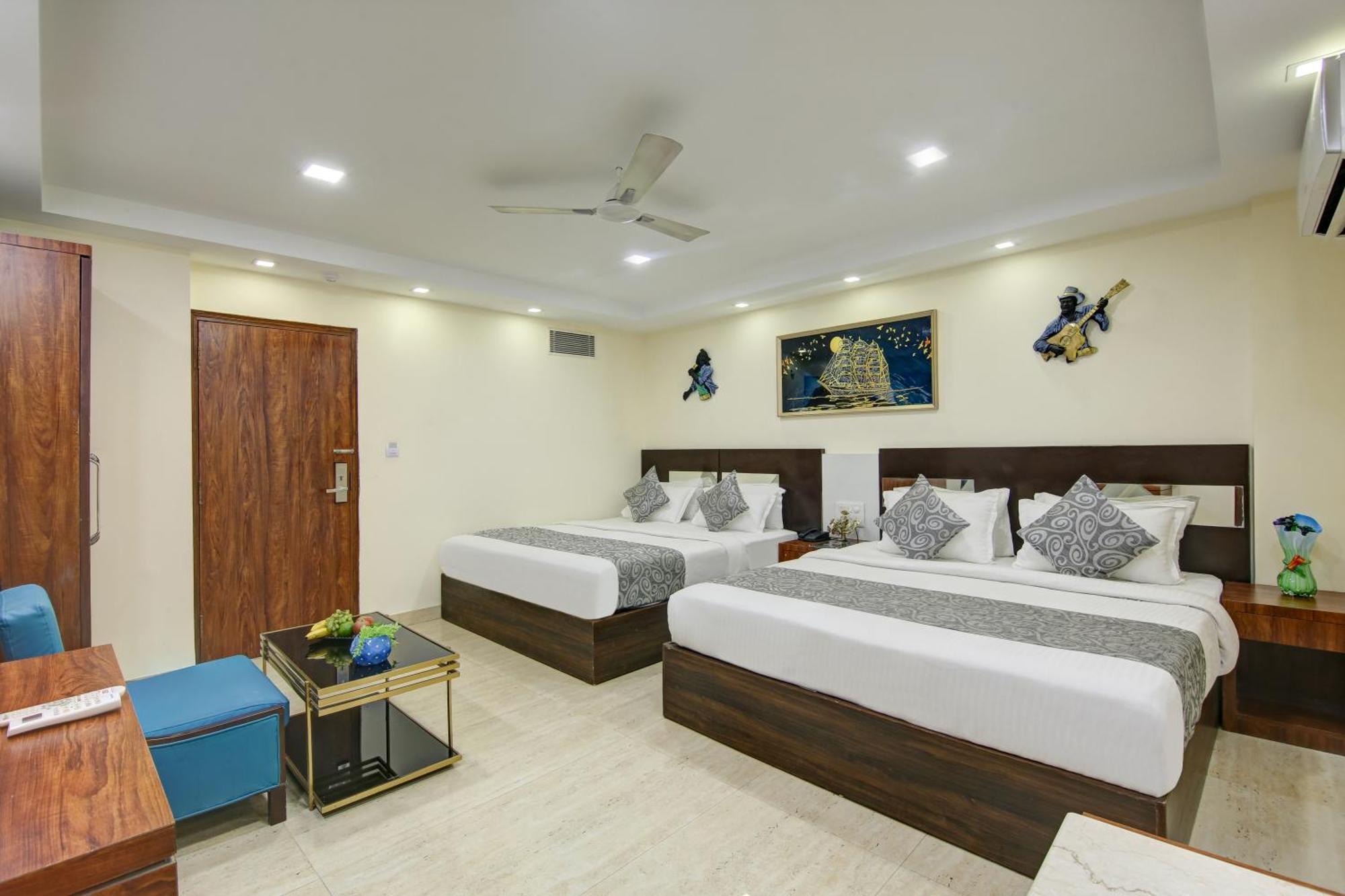 Hotel Neu Villa - Near Connaught Place & New Delhi Railway Station Ню Делхи Екстериор снимка